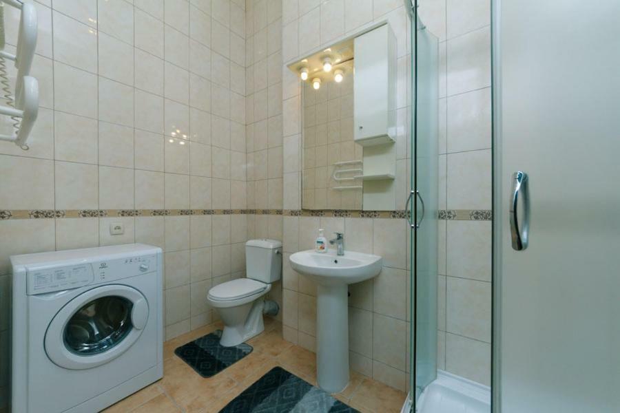 Apartment On Saksahanskoho Street Kyiv Exterior photo
